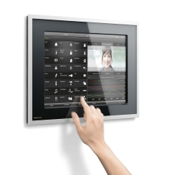 Touchscreen